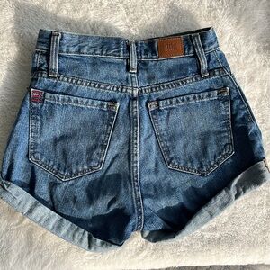 NWOT Urban Outfitters BDG High Rise Mom Jean Shorts Size 24